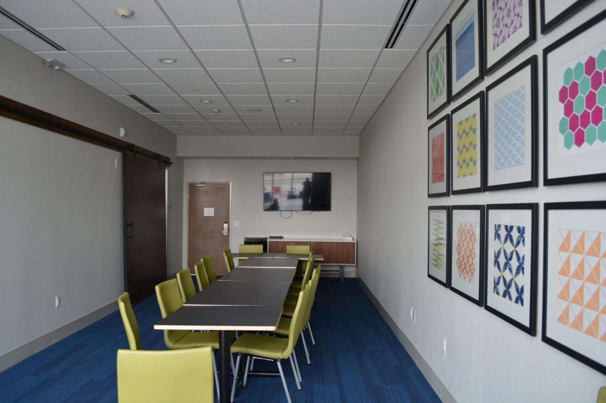 Holiday Inn Express & Suites Liberal Luaran gambar