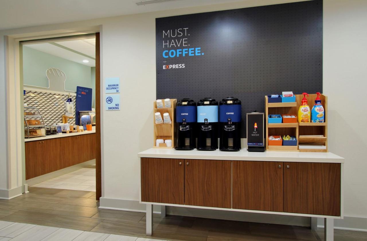 Holiday Inn Express & Suites Liberal Luaran gambar