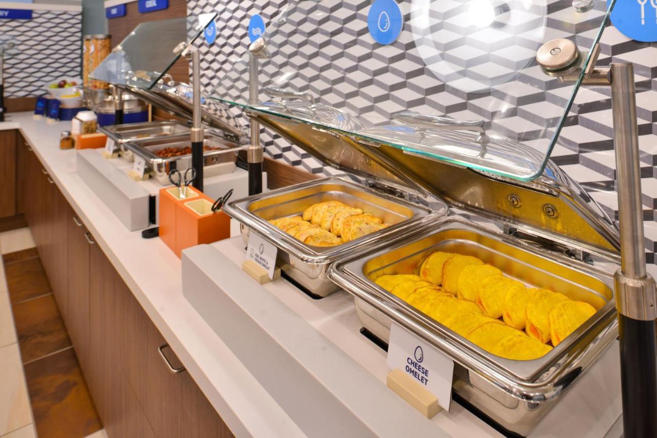 Holiday Inn Express & Suites Liberal Luaran gambar